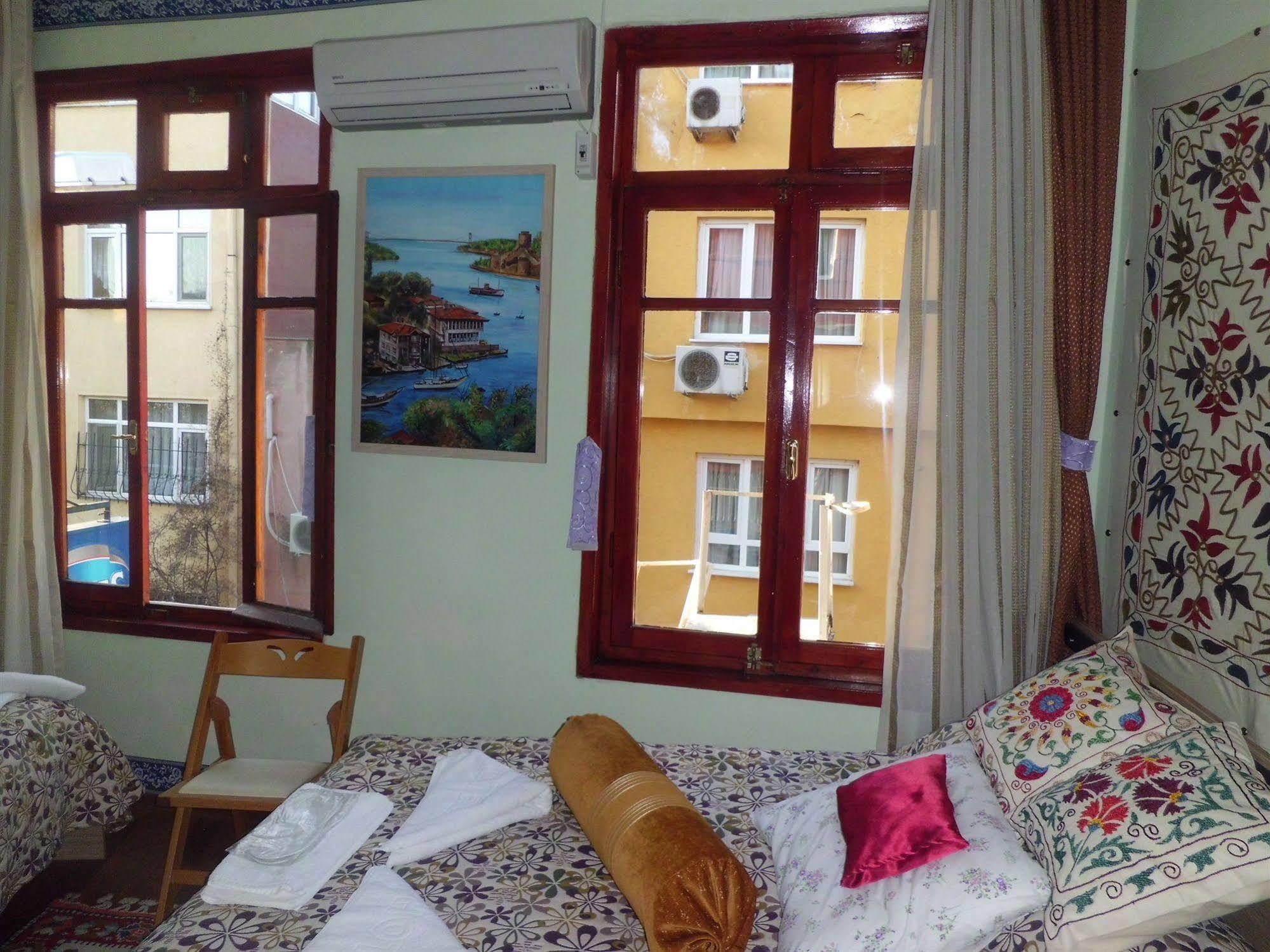 Chora Guesthouse Istanbul Exterior photo